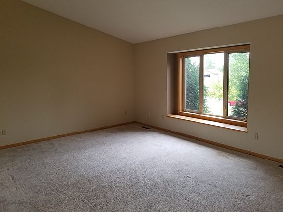 4th image of 23390 Arrowhead St NW