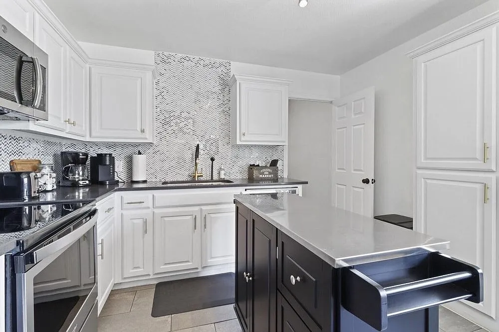 3604 Kayewood Drive - 3606 — Photo 4