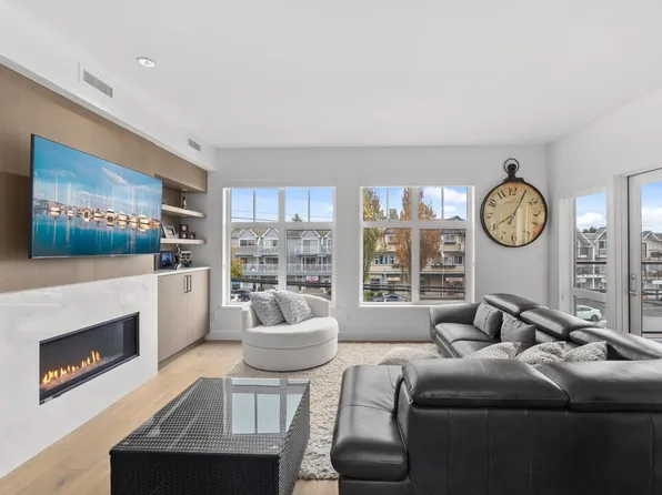 12088 3rd Ave #209, Richmond, BC V7E 3J3