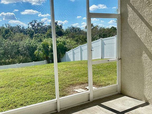 4th image of 10732 Shady Preserve Dr