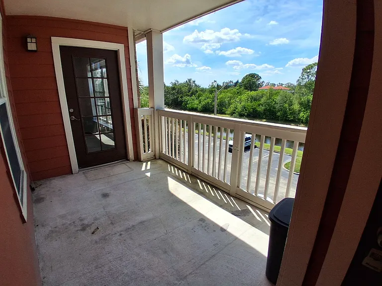 10200 Gandy Blvd N #514 — Photo 4