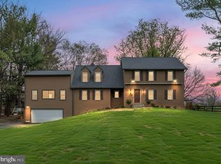 60 N Tavenner Ln, Hamilton, VA 20158