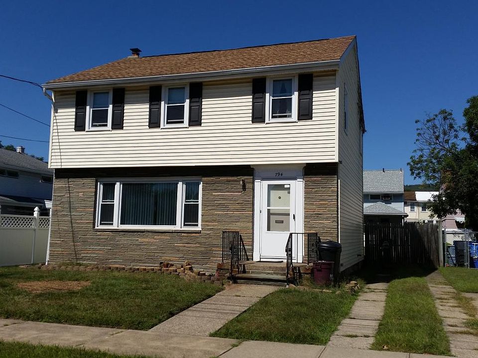 1st image of 794 Floralon Dr