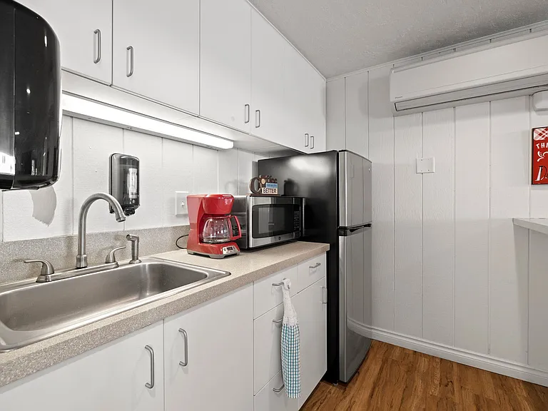 Meadowlawn Apartments - 55+ Community — Photo 11