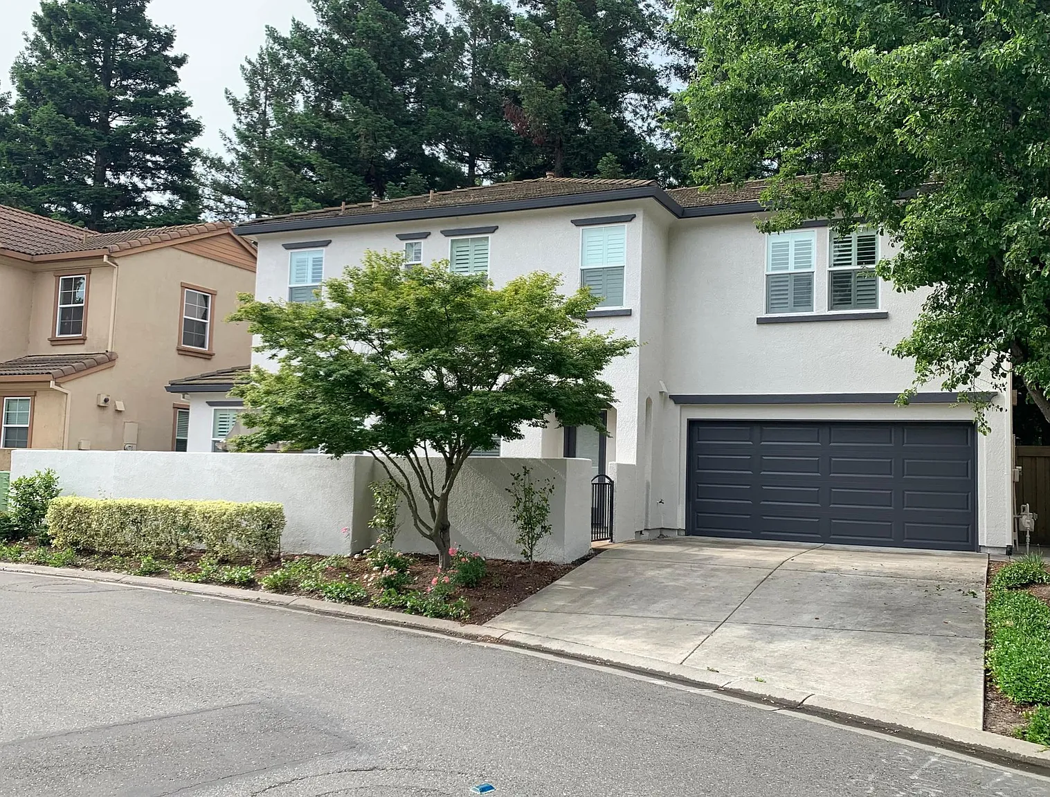 8002 Linda Isle Ln photo 1