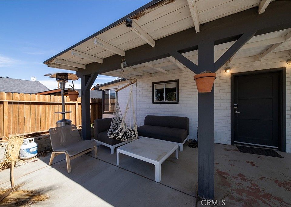 1st image of 6443 Valley View St