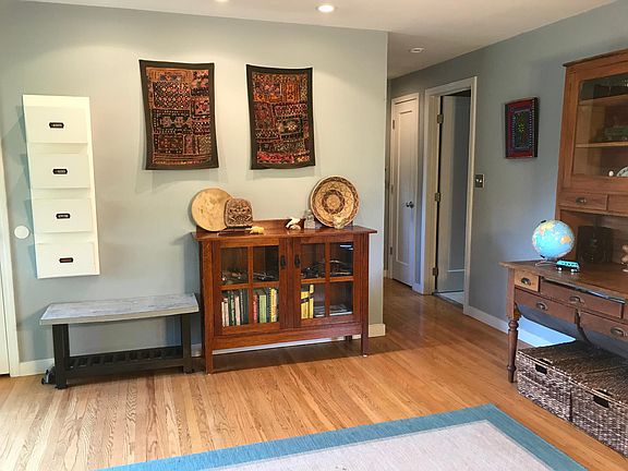 Living room, entryway