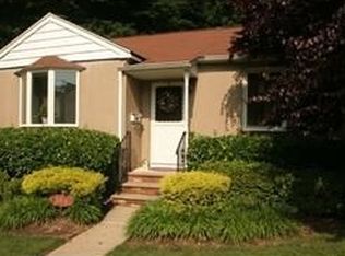 584 Cliff St, Ridgewood, NJ 07450