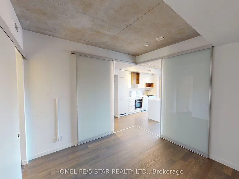 383 Sorauren Ave #310 — Photo 14