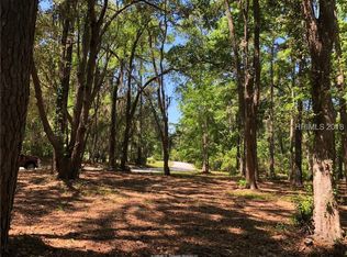 4 Drummond Ln, Hilton Head Island, SC 29926