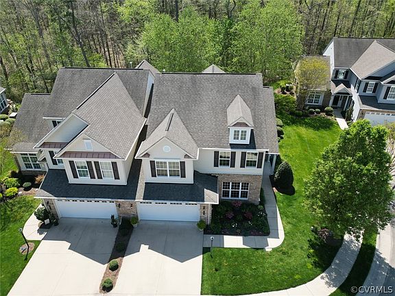 2nd image of 3722 Hoskins Dr