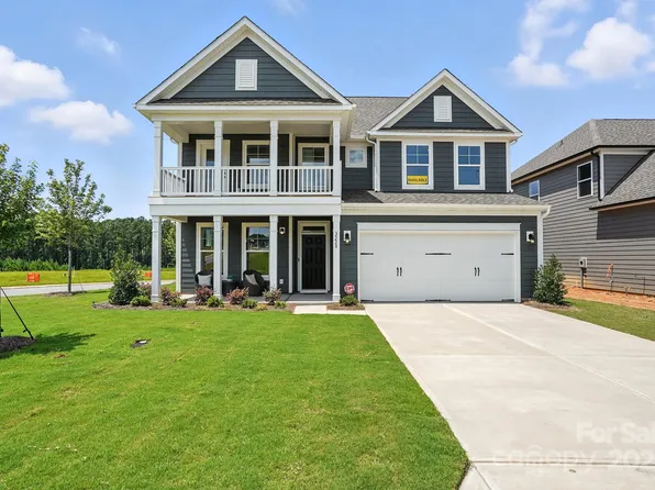 2228 Tabor Rd, Sherrills Ford, NC 28673
