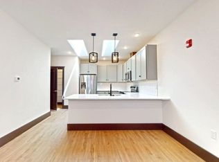 66 E Chester St #204, Champaign, IL 61820