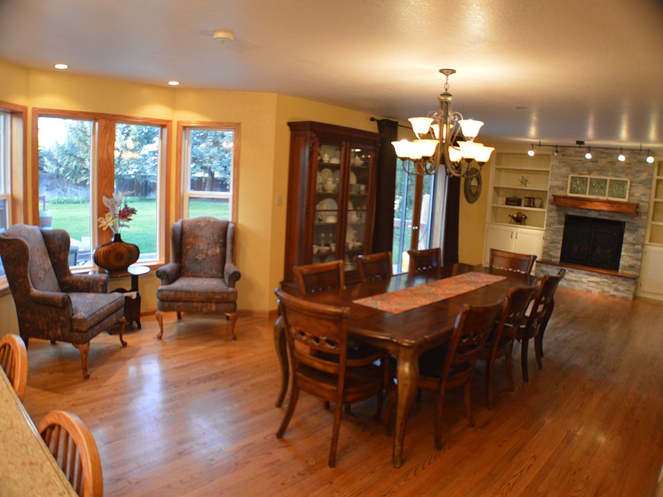 2nd image of 3317 Woodridge Dr