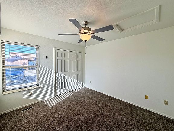 3rd image of 28 Pineridge Ct #30D