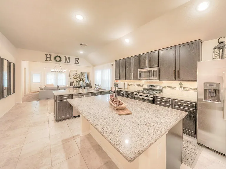 2311 Bright Sunrise Trl — Photo 15