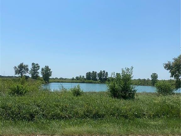 5th image of 3088 Sand Creek Rd