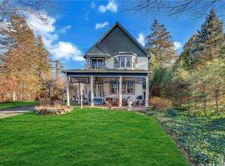 65 Seaview Ave, Northport, NY 11768
