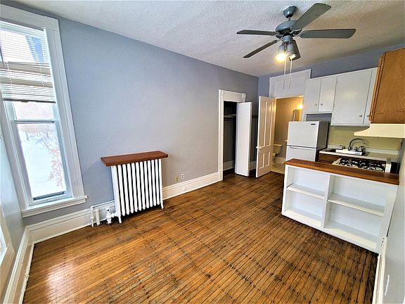 3rd image of 400 6th St SE #11