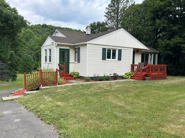 1647 Airport Rd, Binghamton, NY 13905