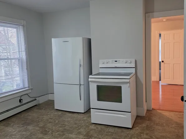 2302 Main St #2, West Warren, MA 01092