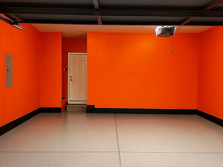 Garage - View2