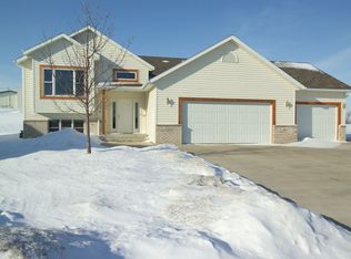 2570 Boulder Ridge Ln NW, Rochester, MN 55901