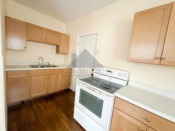 2nd image of 1217 W 8th St