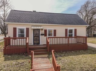 702 W Mill St, Bloomington, IL