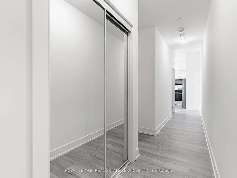 460 Dundas St E #1205 — Photo 6