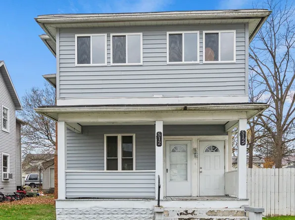 512 S Randolph St, Garrett, IN 46738