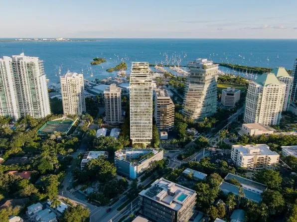 2678 Tigertail Ave, Miami, FL