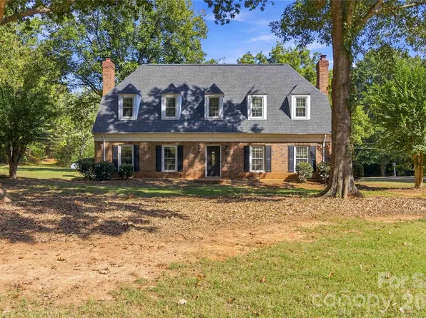 1247 Trailstream Dr, Lancaster, SC 29720