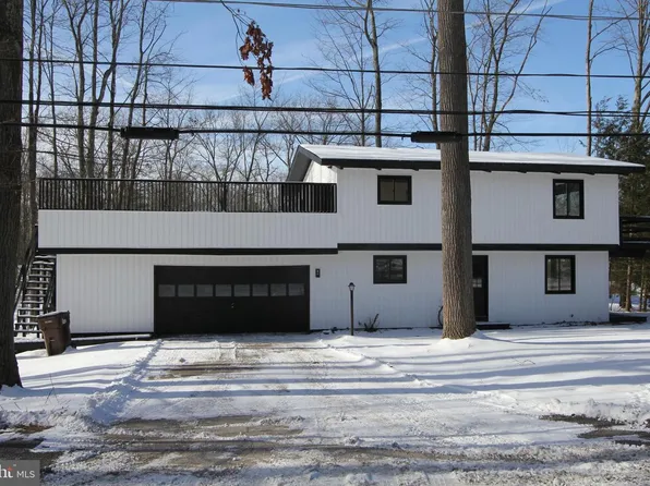 3331 Carribean Rd, Du Bois, PA 15801