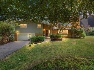 2511 Londonderry Rd, Ann Arbor, MI 48104