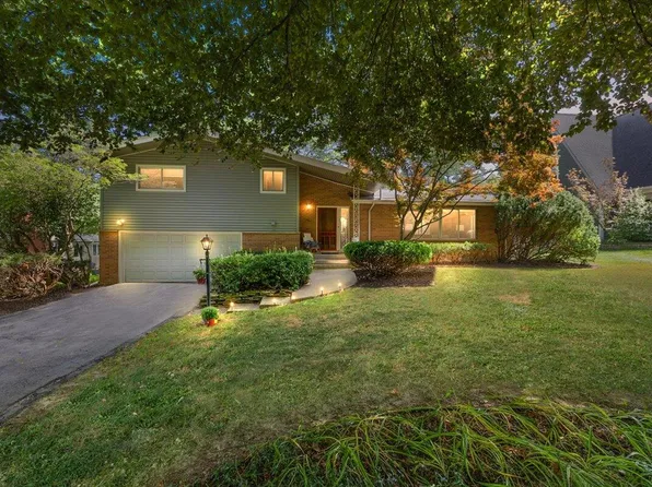 2511 Londonderry Rd, Ann Arbor, MI 48104