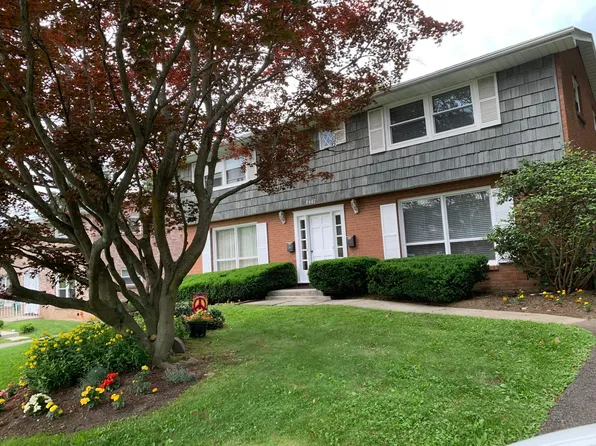 2607 Smith Dr, Endwell, NY 13760