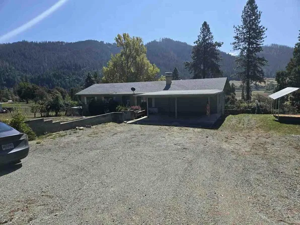 161 View Ln, Days Creek, OR 97429