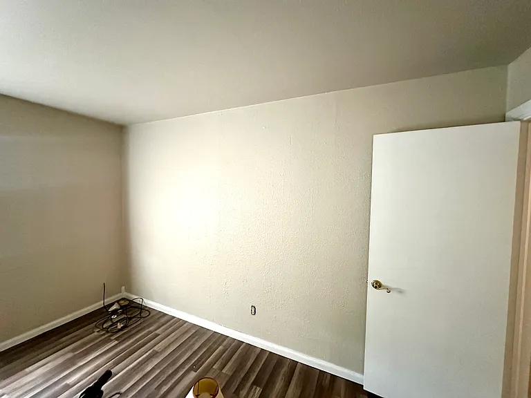 1405 Carlisle Ct — Photo 23