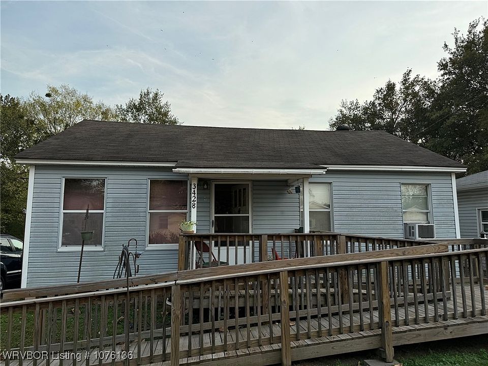 2nd image of 3428 Santa Fe St