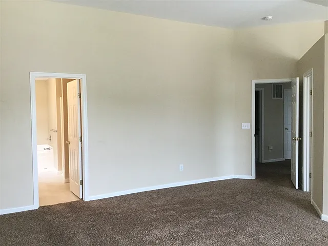 947 Evergreen Park Ln — Photo 9