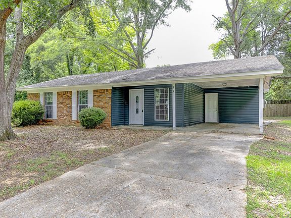 3rd image of 105 Linda Cir