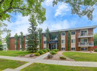 10847 112th St NW #102, Edmonton, AB T5H 3H4