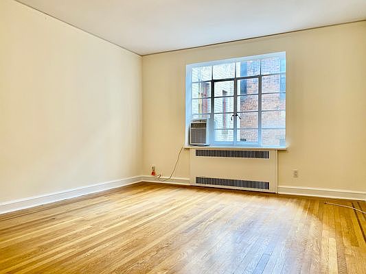 1st image of 151 E 90th St #5R