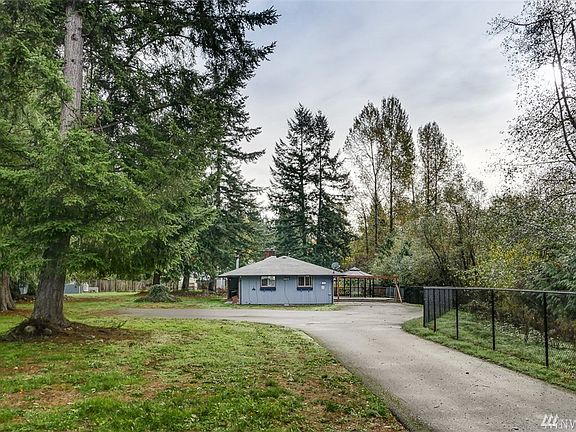 3rd image of 26726 262nd Ave SE