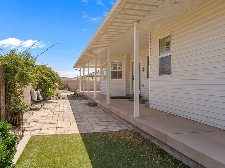 929 S Golda Ave — Photo 38