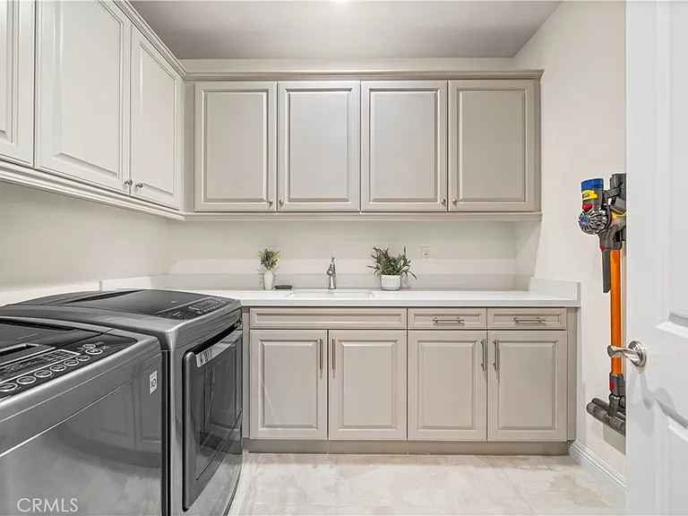 1151 Summit Oak Dr — Photo 34