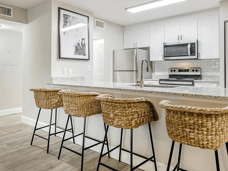 Coconut Palm Club Apartments — Photo 46