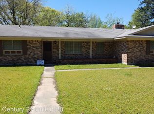 400 Parkway Dr, White Hall, AR 71602