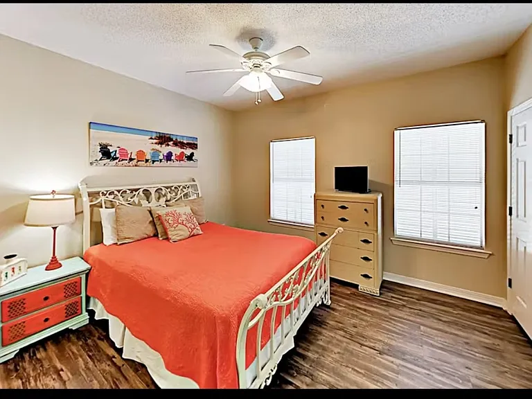 4294 Lindsey Ln — Photo 19